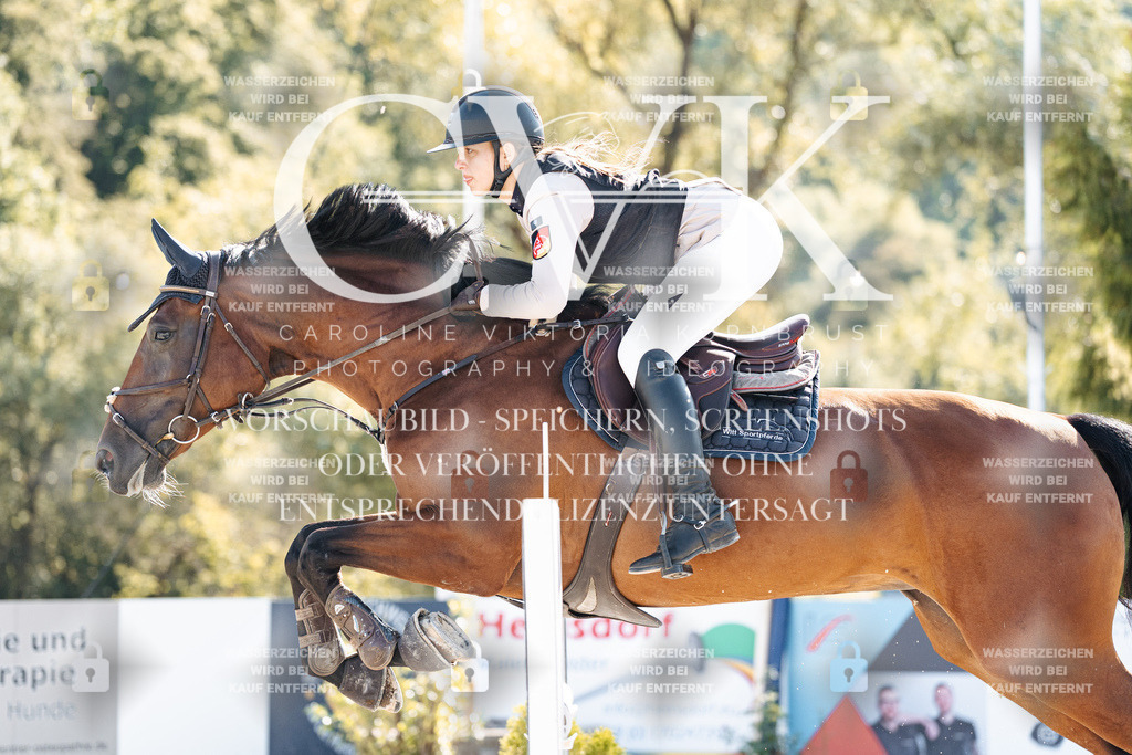 CK904565 | Turnierfotografie Pferdefotografie Trier Rheinland-Pfalz Pferdesport Reitsport Tierfotografie Sportfotografie Pferdevideo Pferdevideografie Equestrianvideography equestrianphotography  - Realisiert mit Pictrs.com