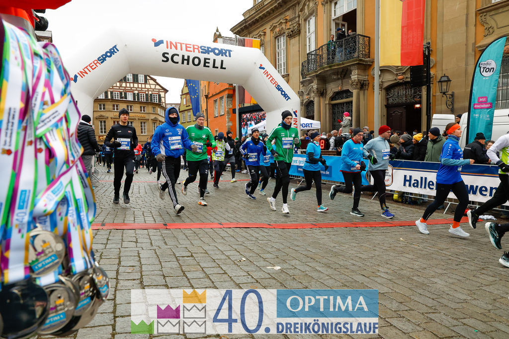VR Bank Hauptlauf 10km | 40. Optima 3koenigslauf 2026 - Realisiert mit Pictrs.com
