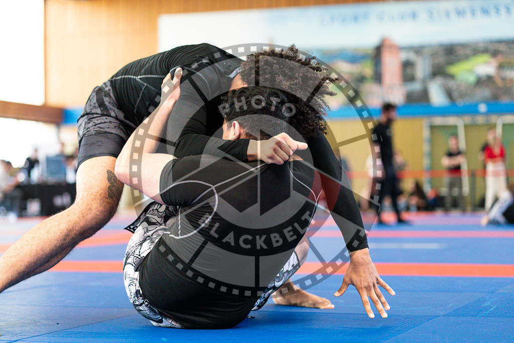 20250510PBB4331 | Athletes compete during the JJLG Berlin Open Jiu-Jitsu Championship on May 10, 2025 in Berlin, Germany. © Chiara Dazi / photoblackbelt