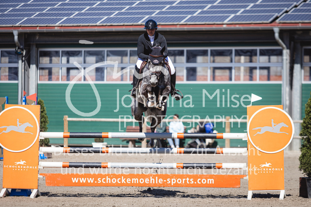250408_Mühlen_SprPf-L-320 | Deine schönsten Turniermomente als professionelle Fotos! Entdecke hochwertige Pferdesport-Fotografie im Online-Shop. Jetzt Fotos finden & bestellen!