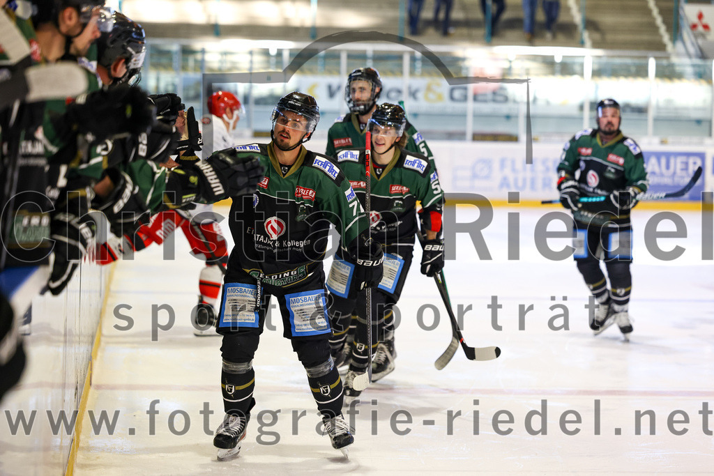 2022-09-25_039_TSV_Erding_gegen_EHC_Klostersee | Erding, Deutschland, 25.09.2022:
Eishockey, Bayernliga 2022 / 2023, Testspiel, TSV Erding gegen EHC Klostersee, Endergebnis: 8:2

Foto: Christian Riedel / fotografie-riedel.net