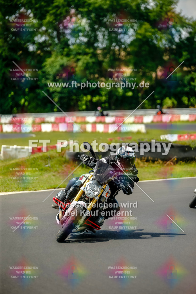 VBK-4890 | Hier findet Ihr Bilder von Touristenfahrten auf der Nürburgring Nordschleife oder von anderen Veranstaltungen die ich besucht habe. Viel Spass beim Durch Schauen 
