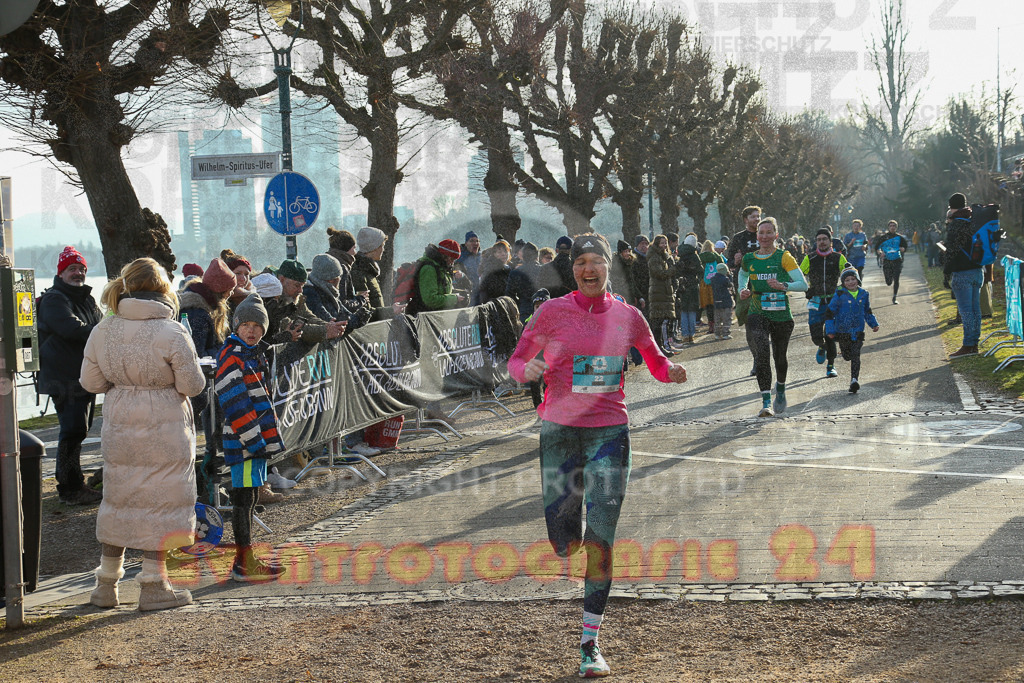 241231_1158_EX1_3196 | Sportfotografie im Rhein-Sieg Kreis, Köln, Bonn, NRW, Rheinland Pfalz, Hessen, etc. Unser Tätigkeitsfeld umfasst den Laufsport vom Volkslauf über den Marathon, Duathlon, Triathon bis zum Ultralauf wie Kölnpfad Ultra oder Schindertrail.