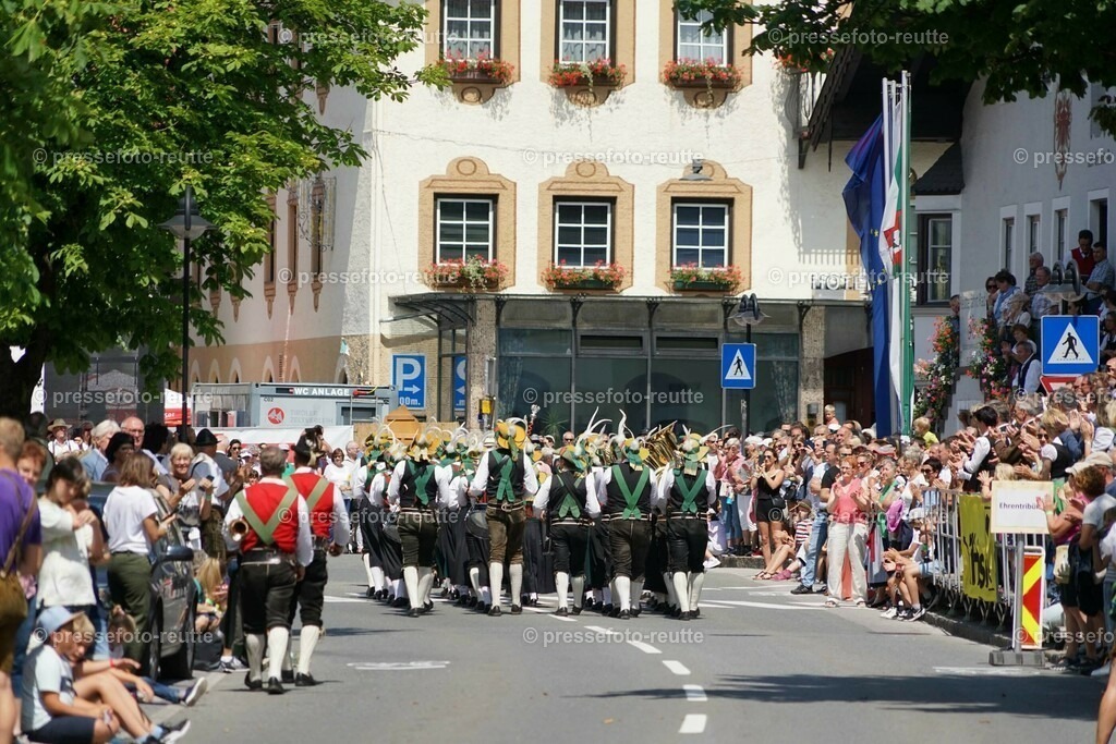 15f-VILS-Bundesmusikfest-2023-Juni16-Reutte-DSC06538 | Info aus dem Bezirk Reutte/Ausserfern Tirol sowie eine umfangreiche Bilddatenbank über die gesamte Region: Lechtal, Talkessel Reutte, Tannheimertal, Zwischentoren. Lech, Plansee, Zugspitze, Grenztunnel, B179, Fernpassstraße, Verkehr, Lawinen, Tradition, - Realisiert mit Pictrs.com
