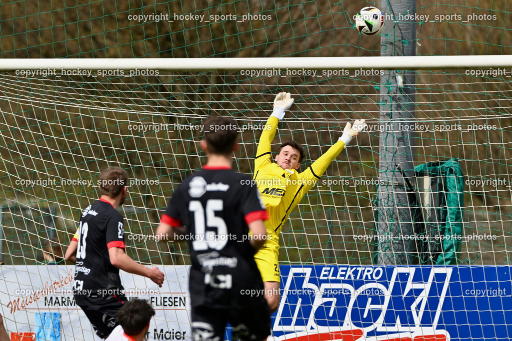 SV Rothenthurn vs. FC Dölsach | #21 Alexander Unterberger SV Rothenthurn, SV Rothenthurn vs. FC Dölsach, SV Rothenthurn vs. FC Dölsach am 04.04.2026 in Rothenthurn (Sportplatz Rothenthurn), Austria, (Photo by Bernd Stefan)