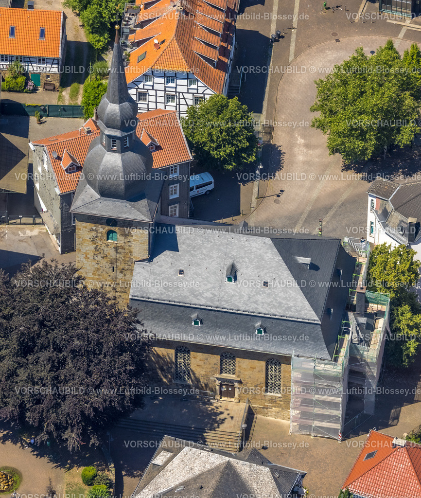 Sprockhoevel230708631 | Luftbild, Evang. Zwiebelturmkirche, Baustelle mit Sanierung, Niedersprockhövel, Sprockhövel, Ruhrgebiet, Nordrhein-Westfalen, Deutschland