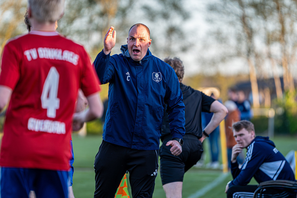 Fußball I Herren I Saison 2025-2026 I Landesliga Weser-Ems I 17. Spieltag I TV Dinklage - VfR Voxtrup I 12602 | jns.sportfotos - Realisiert mit Pictrs.com