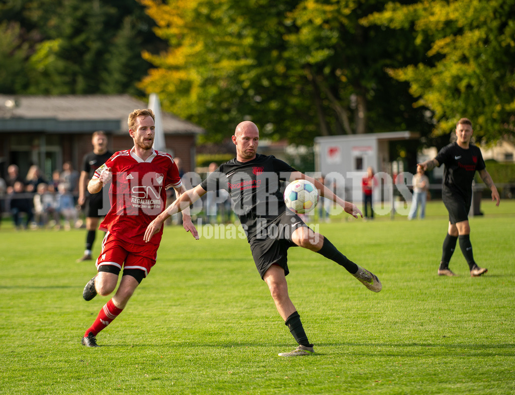 BWL_2571 | jns.sportfotos - Realisiert mit Pictrs.com