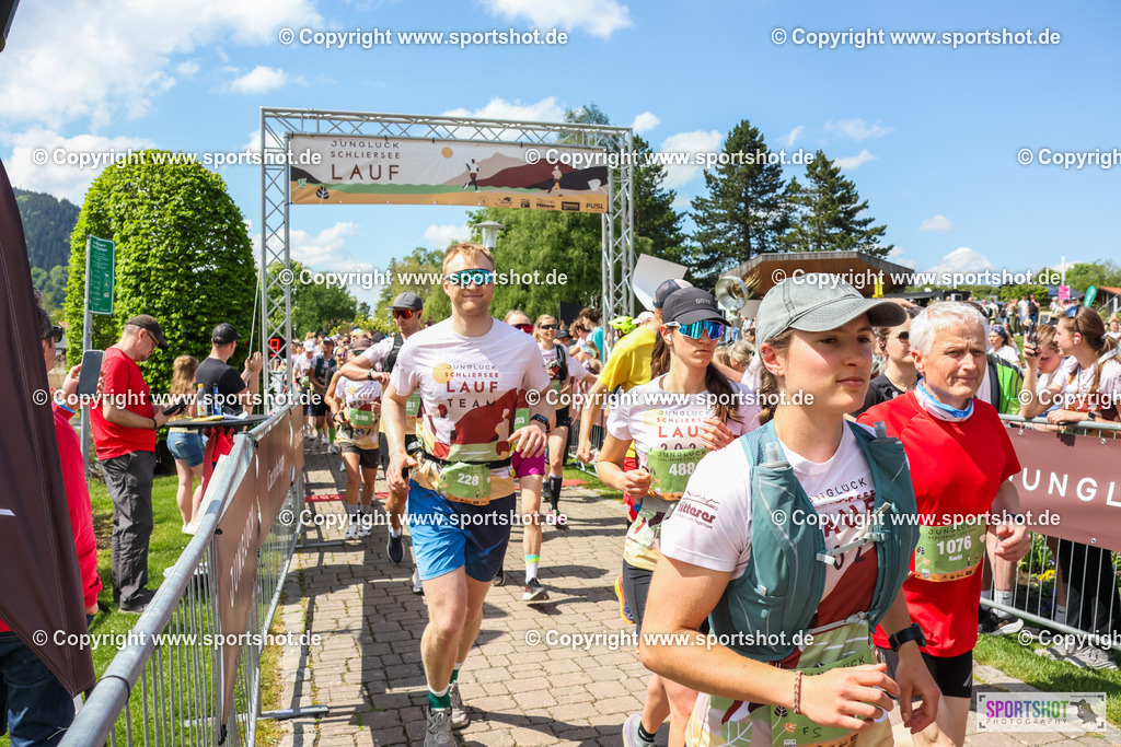 2U6A6233 | Schliersee Lauf 2026 #flowmotion #schlierseelauf #junglückschlierseelauf #schliersee #halbmarathon @junglueck #sportshot_your_pictrs #yourpictrs #canondeutschland #canonsportphotography