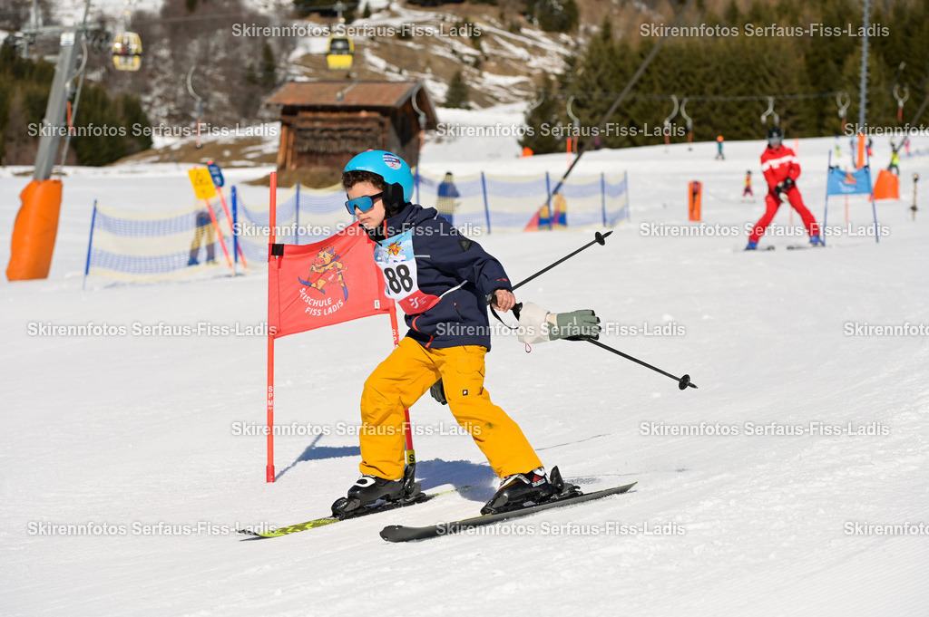 SRF_27.02.2026_200 | Skirennfotos,Serfaus,Fiss,Ladis,Kinderskirennen,Winter,Tirol,Oberland,skirace,SFL,feelfree,weil wir's genießen,ski,Ski,skifahren,Sonnenplateau, - Realisiert mit Pictrs.com