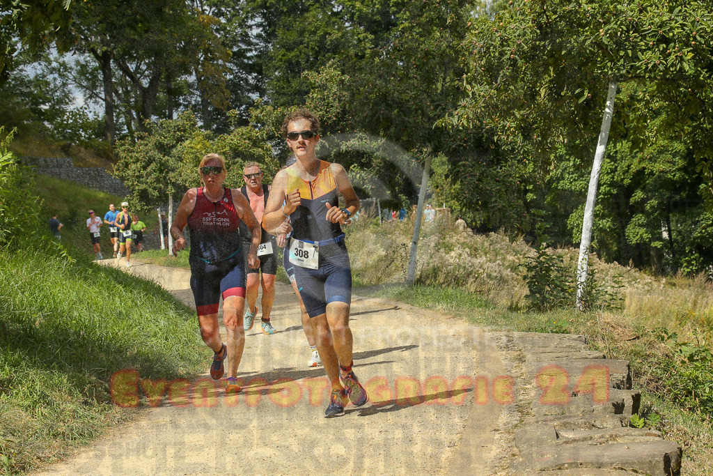 250824_1339_EX1_3120 | Sportfotografie im Rhein-Sieg Kreis, Köln, Bonn, NRW, Rheinland Pfalz, Hessen, etc. Unser Tätigkeitsfeld umfasst den Laufsport vom Volkslauf über den Marathon, Duathlon, Triathon bis zum Ultralauf wie Kölnpfad Ultra oder Schindertrail.