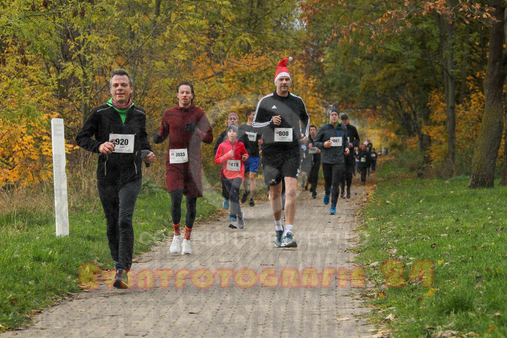 221127_1043_EV4_2041 | Sportfotografie im Rhein-Sieg Kreis, Köln, Bonn, NRW, Rheinland Pfalz, Hessen, etc. Unser Tätigkeitsfeld umfasst den Laufsport vom Volkslauf über den Marathon, Duathlon, Triathon bis zum Ultralauf wie Kölnpfad Ultra oder Schindertrail.