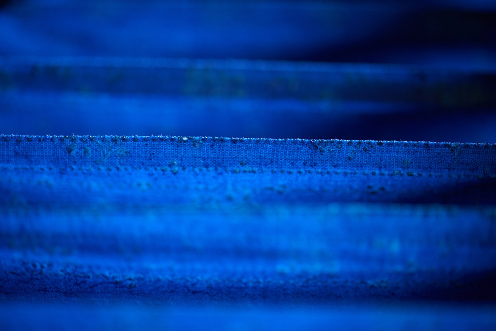 blaue Stoffkante | Steinberg, Austria - September 25, 2013: Original Indigo Blaudruck Koo in Burgenland; blaue Stoffkante. - Realisiert mit Pictrs.com