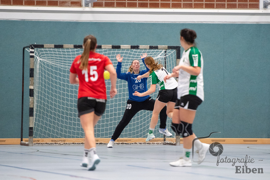 SG FriPe-TV Neerstedt | Oberliga Frauen; SG FriPe (rot)-TV Neerstedt (weiß) am 04.02.2023; in Petersfehn (Sporthalle Im Schulpacken), Photo: Philip Eiben 2023 - Realisiert mit Pictrs.com