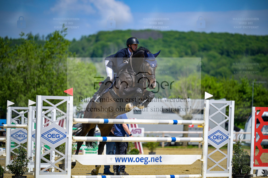 Reitturnier Lienen | Entdecke hochwertige Reitturnierfotos von Foto Oger. Professionell, emotional und authentisch – jetzt Lieblingsmomente im Shop bestellen. - Realisiert mit Pictrs.com