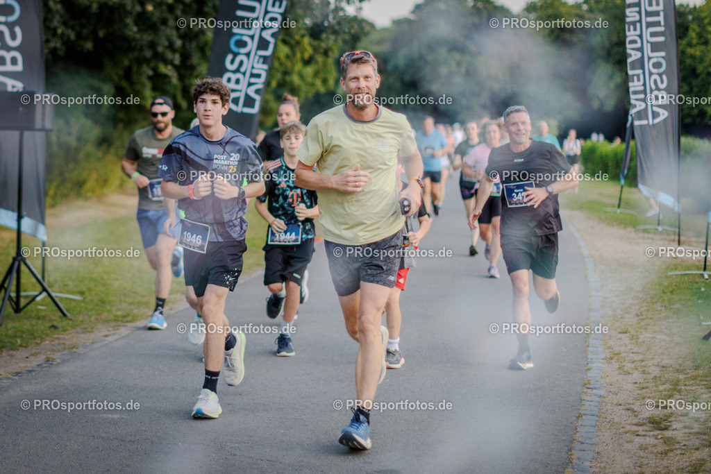 Sparda-Bank Nachtlauf Bonn; Bonn, 18.06.2025 | Impressionen vom Sparda-Bank Nachtlauf Bonn am 18.06.2025 in Bonn (Nordrhein-Westfalen). 