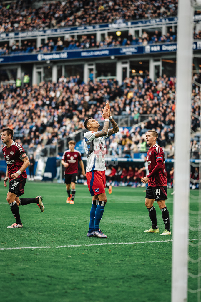 Fußball | Männer | Saison 2024/2025 | 2. Fußball-Bundesliga | 11. Spieltag | Hamburger SV vs. 1. FC Nürnberg | 03.11.2024 | Davie Selke (#27, HSV) ärgert sich