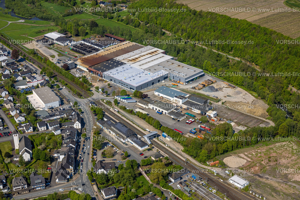 Bestwig230501101 | Luftbild, Ortsansicht Velmede, Gewerbegebiet Kapellenstraße, M. Busch GmbH, Bestwig, Sauerland, Nordrhein-Westfalen, Deutschland
