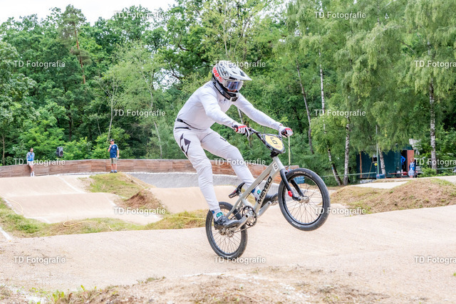 BayBMX2026-04878 | Fotogalerie von Thomas Dettweiler mit Eventbildern und lizenzfreien Fotos. Perfekt als Wandbild, für Büro, Website oder private Nutzung. - Realisiert mit Pictrs.com