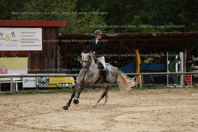 HG9A5534 | laurarinckfotografie - Realisiert mit Pictrs.com