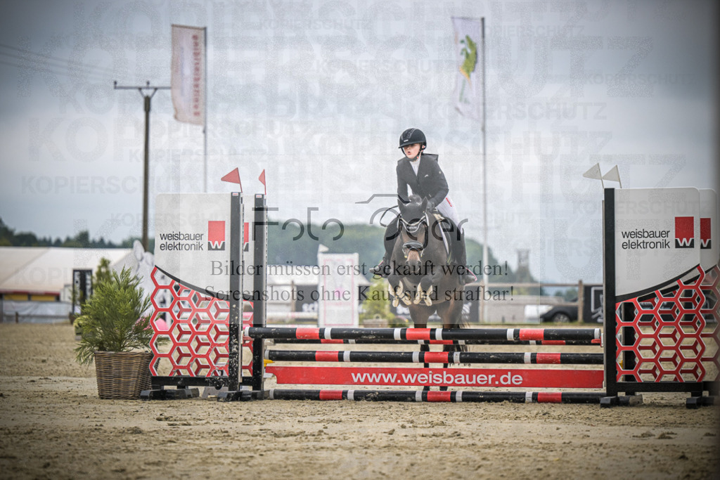 DOS_0160 | Entdecke hochwertige Reitturnierfotos von Foto Oger. Professionell, emotional und authentisch – jetzt Lieblingsmomente im Shop bestellen.Deutschlandweite Turnierfotografie. - Realisiert mit Pictrs.com