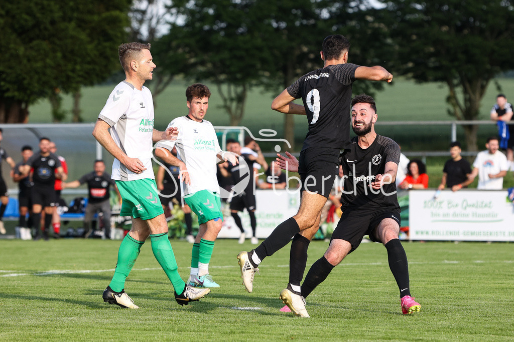SG Mauerbach - FC Tur Abdin Augsburg | Jubel nach 1-1