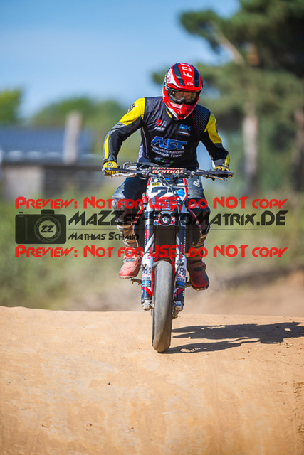 MaZZes_FotoMatrix_230916_2291 | UE40