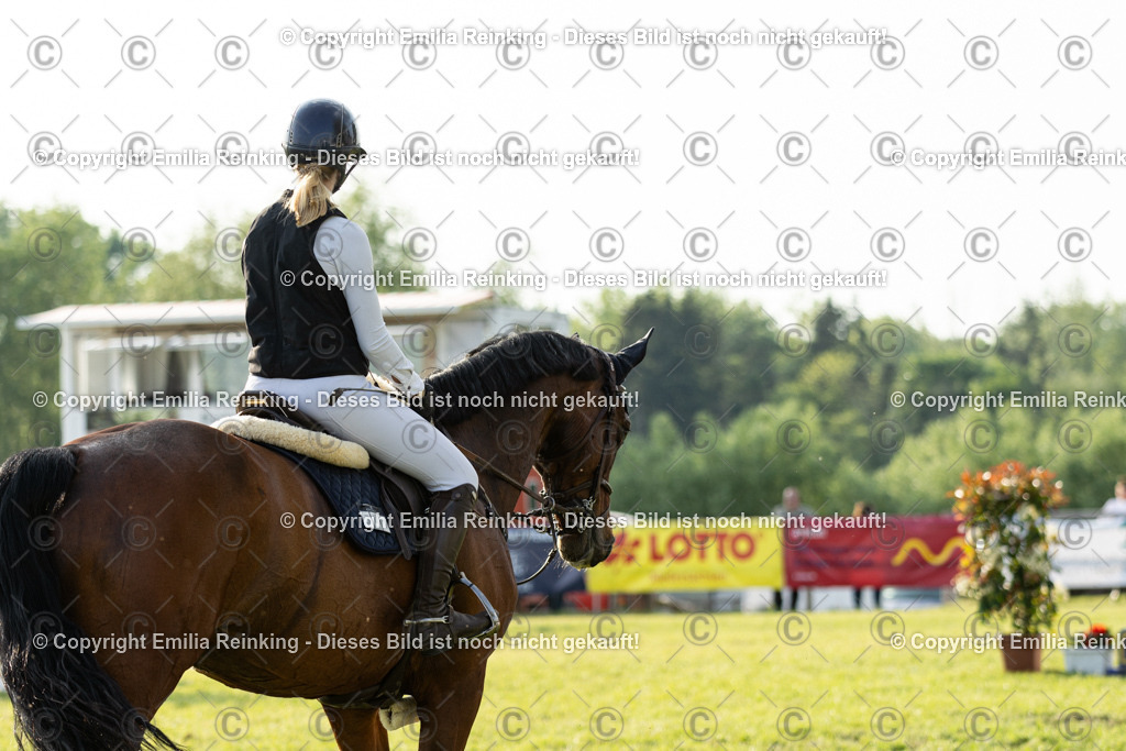 CL5A1086 | Emilia Reinking Fotografie - Realisiert mit Pictrs.com