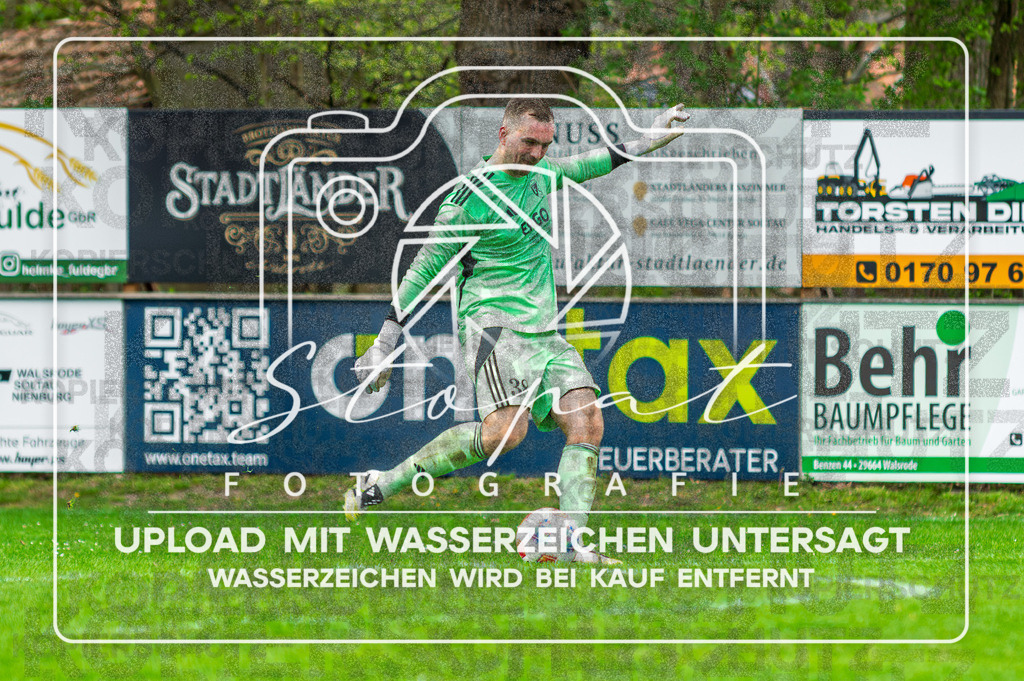 DZC_0841-Verbessert-RR | Max Kregel (FG Fulde-Stellichte #38) beim Herren Kreisliga HK Spiel zwischen FG Fulde-Stellichte und TSV Wietzendorf im Fulder Zentralstadion, Fulde (Simon Paul Stopat) - Realisiert mit Pictrs.com