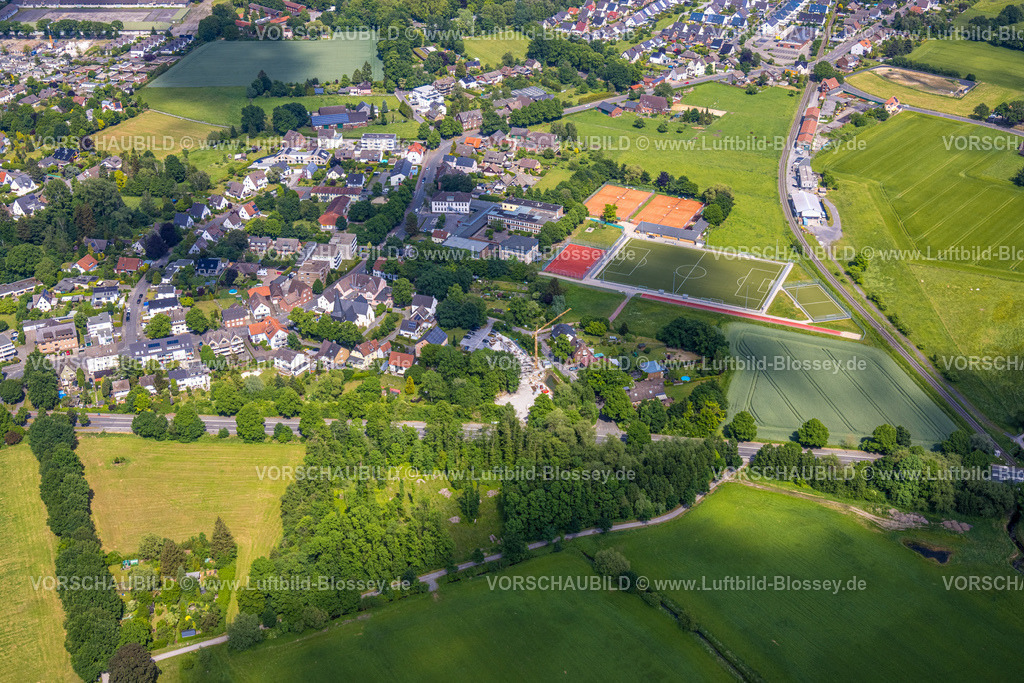 Hamm220504370 | Luftbild, Baustelle und Neubau Soester Straße Ecke Alte Soester Straße, Volta Arena Mark und Tennisplätze Mark, Uentrop, Hamm, Ruhrgebiet, Nordrhein-Westfalen, Deutschland