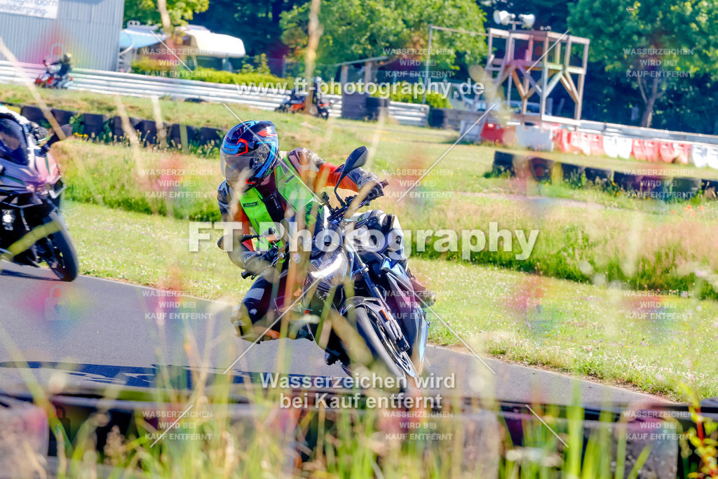 _MOT8995 | Hier findet Ihr Bilder von Touristenfahrten auf der Nürburgring Nordschleife oder von anderen Veranstaltungen die ich besucht habe. Viel Spass beim Durch Schauen 