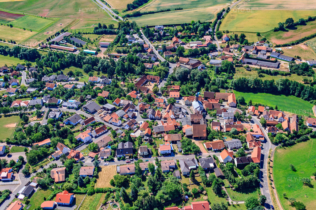 Luftbild: Dorfansicht in Weitersweiler im Bundesland Rheinland-Pfalz in Deutschland. Foto: IMG_30064.jpg vom 05.07.2010 durch Werner Riehm/FLY-FOTO.de