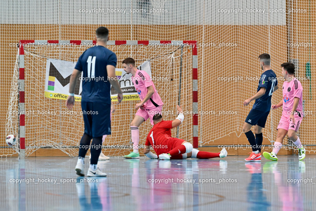 Carinthia Flamengo Futsal Club vs. LPSV-K | #11 Beldin Duric LPSV-K, #2 Faris Buljubasic Carinthia Flamengo, #1 Youssef Helal Carinthia Flamengo, #10 Samir Nuhanovic LPSV-K, #17 Hasan Kupinic Carinthia Flamengo, Tor LPSV-K, Carinthia Flamengo Futsal Club vs. LPSV-K, Carinthia Flamengo Futsal Club vs. LPSV-K am 03.11.2024 in Klagenfurt (Ballspielhalle Viktring), Austria, (Photo by Bernd Stefan)