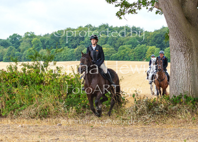 Jagd Knoop 26_MarinaHewigMCH02230 | Fotografie, FotoArt, PferdesportArt, Pferdesportfotografie, Landschaftsfotografie, Reisefotografie, Reise, Pferde - Realisiert mit Pictrs.com