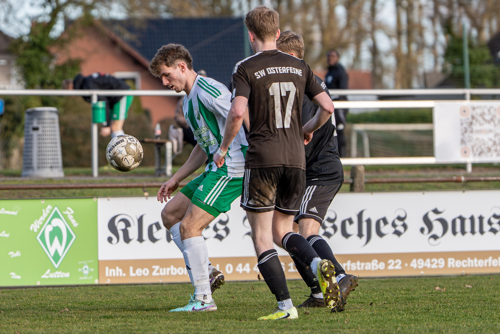 Fußball I Herren I Saison 2025-2026 I Bezirksliga Weser-Ems 4 I 21. Spieltag I TuS Lutten - SW Osterfeine I 4226 | jns.sportfotos - Realisiert mit Pictrs.com