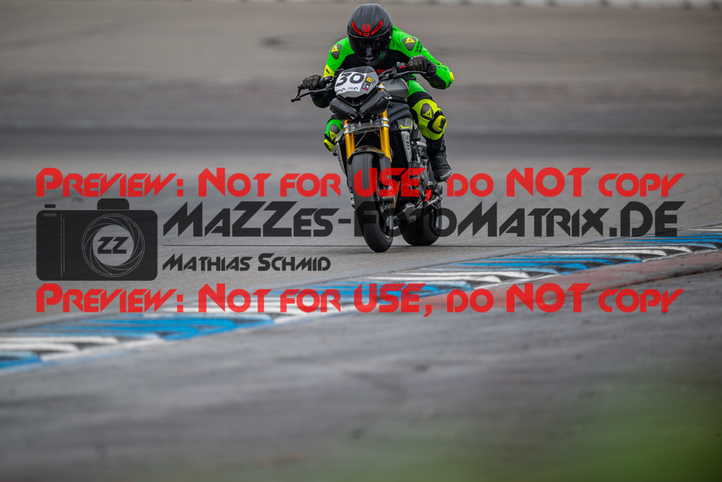 MaZZes-Fotomatrix-20260809-574857 | R1