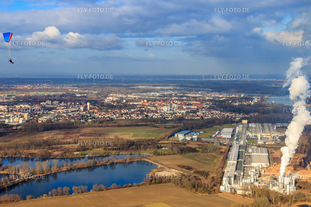 Rheinspan GmbH und Sollachsee | Luftbild: Rheinspan GmbH und Sollachsee in Germersheim im Bundesland Rheinland-Pfalz in Deutschland. Foto: IMG_48576.jpg vom 14.01.2012 durch Werner Riehm/FLY-FOTO.de - Realisiert mit Pictrs.com