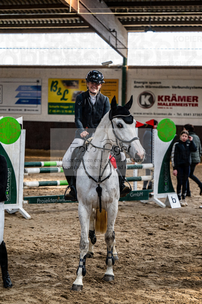 20240309-DOS_6439 | Entdecke hochwertige Reitturnierfotos von Foto Oger. Professionell, emotional und authentisch – jetzt Lieblingsmomente im Shop bestellen.Deutschlandweite Turnierfotografie. - Realisiert mit Pictrs.com
