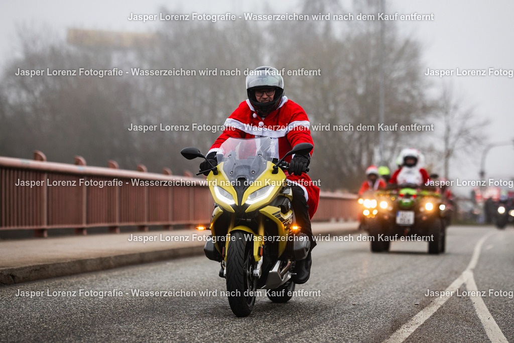 X-Mas Ride I Kiel I 2025 | Jasper Lorenz Fotografie - Realisiert mit Pictrs.com