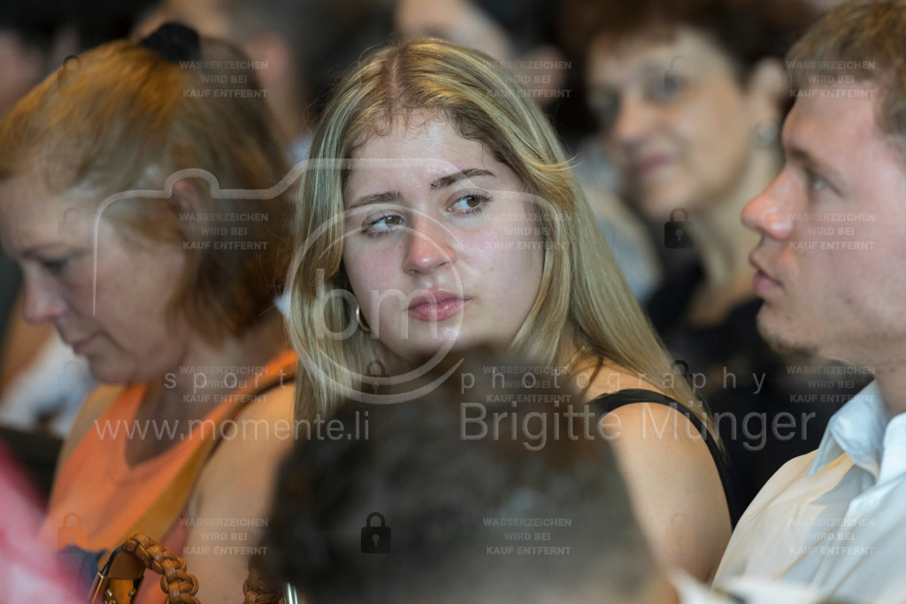 FeusiDiplomfeier_R6II3024 | Brigitte Münger / bmsportphotography - Realisiert mit Pictrs.com