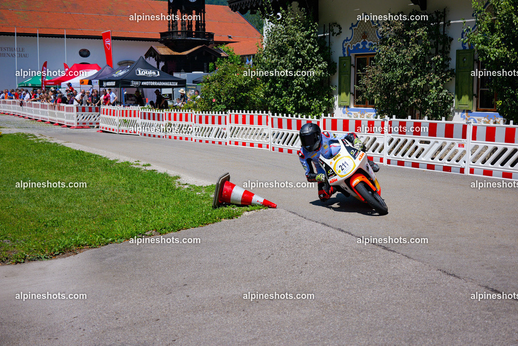 P1036993-2 | Erleben Sie atemberaubende, hochqualitative Fotos Ihrer Fahrt entlang der malerischen Alpenstraßen. Besuchen Sie alpineshots.com, um professionelle Aufnahmen Ihrer unvergesslichen Reise zu finden und zu kaufen - Realisiert mit Pictrs.com