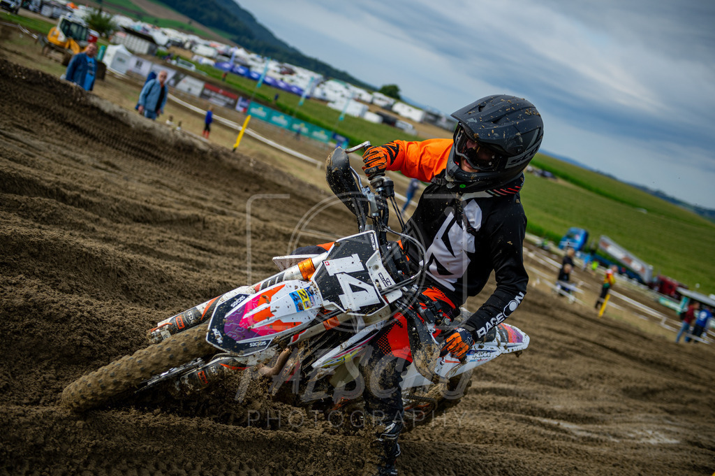 Lady (269) | Paeschuphoto Shop - Wer nicht sucht der auch nicht findet.Ob Motocrossbilder oder von einem besuchtem Spiel, Hauptsache Action. - Realisiert mit Pictrs.com