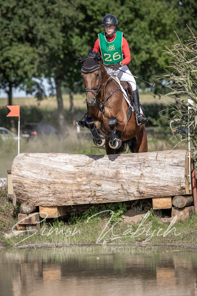 20250907-_3LI2682 | Tierfotografie Pferde, Hunde, Katzen, Haustiere.
Turnierfotografie Reitturniere, Reiten, Springreiten, Dressur in Hanau, dem Main-Kinzig-Kreis und dem Rhein-Main- Gebiet um Frankfurt