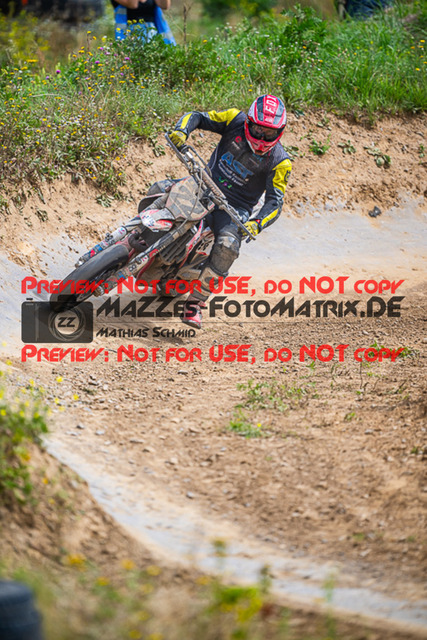 MaZZes_FotoMatrix_230812_0316 | UE40