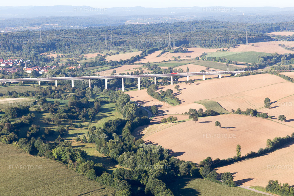 Luftbild: Talbrücke Bauerbach im Ortsteil Bauerbach in Bretten im Bundesland Baden-Württemberg in Deutschland. Foto: IMG_093902.jpg vom 23.08.2016 durch Werner Riehm/FLY-FOTO.de