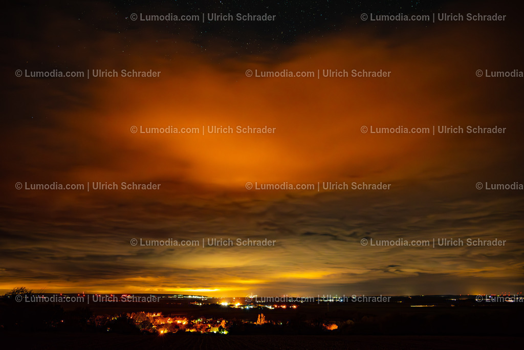 10049-13020 - Nächtliches Lichtspiel | Stockfoto und Bilderpool mit Bildmaterial aus Deutschland, dem Harz, Halberstadt, Quedlinburg, Wernigerode und weltweit. Qualitativ hochwertige und professionelle Fotos anschauen und kaufen. - Realisiert mit Pictrs.com