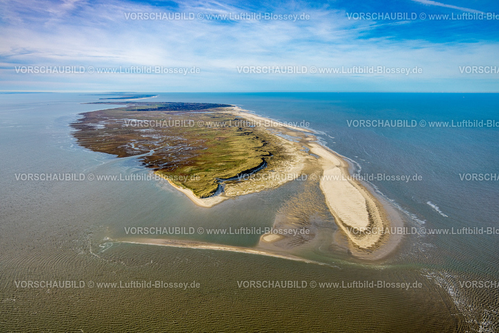 Wittmund251106115Spiekeroog | Luftbild, Gesamtansicht Ostfriesische Insel Spiekeroog, Nordstrand und Ostplate Wildnisgebiet, Ostende mit Fernsicht und blauer Himmel mit Horizont, Spiekeroog, Norddeutschland, Ostfriesland, Niedersachsen, Deutschland