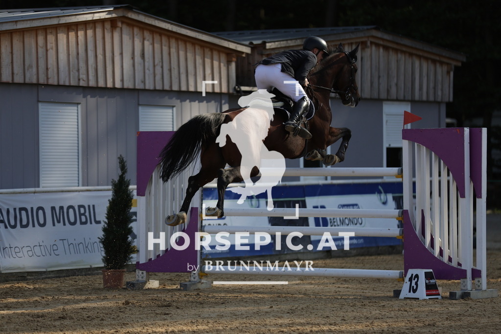 0P6A7985 | Willkommen bei Brunnmayr - Design & Fotografie – Ihrem Spezialisten für Reitturniere und Pferdeveranstaltungen in Oberösterreich, Salzburg und Bayern! Seit über 17 Jahren sind wir leidenschaftlich dabei.
