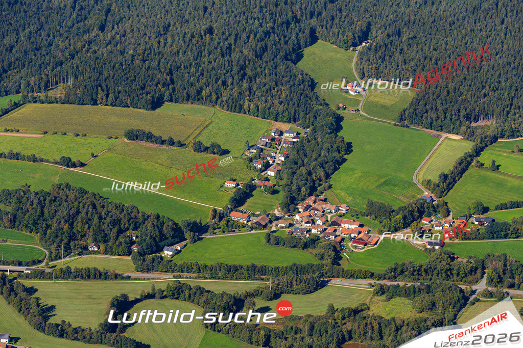 Aktuelles Luftbild von Hundzell Hohenwarth Kauf mit Lizenz / Bildrechten möglich- Die Luftaufnahme wurde 2021 mittels UL-Flugzeug erstellt ( keine Drohne ) - hochauflösende Kamera-Systeme von  Canon -Beste Qualität - Für grossformatige Ausdrucke geeignet. Die Geschenkidee !