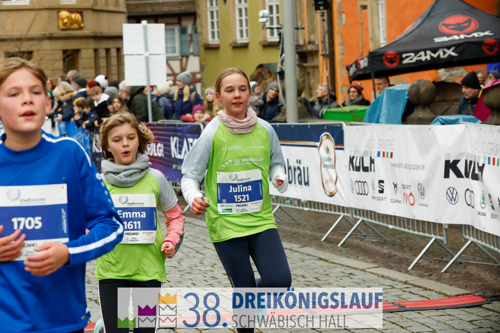 1700m Stadtwerke Jugendlauf | 3 Koenigslauf 2024 1700m Stadtwerke Jugendlauf - Realisiert mit Pictrs.com